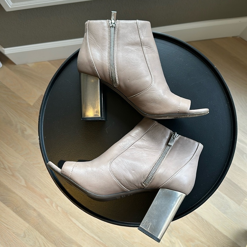 Vince leather open toe bootie, dual zipper with silver heel